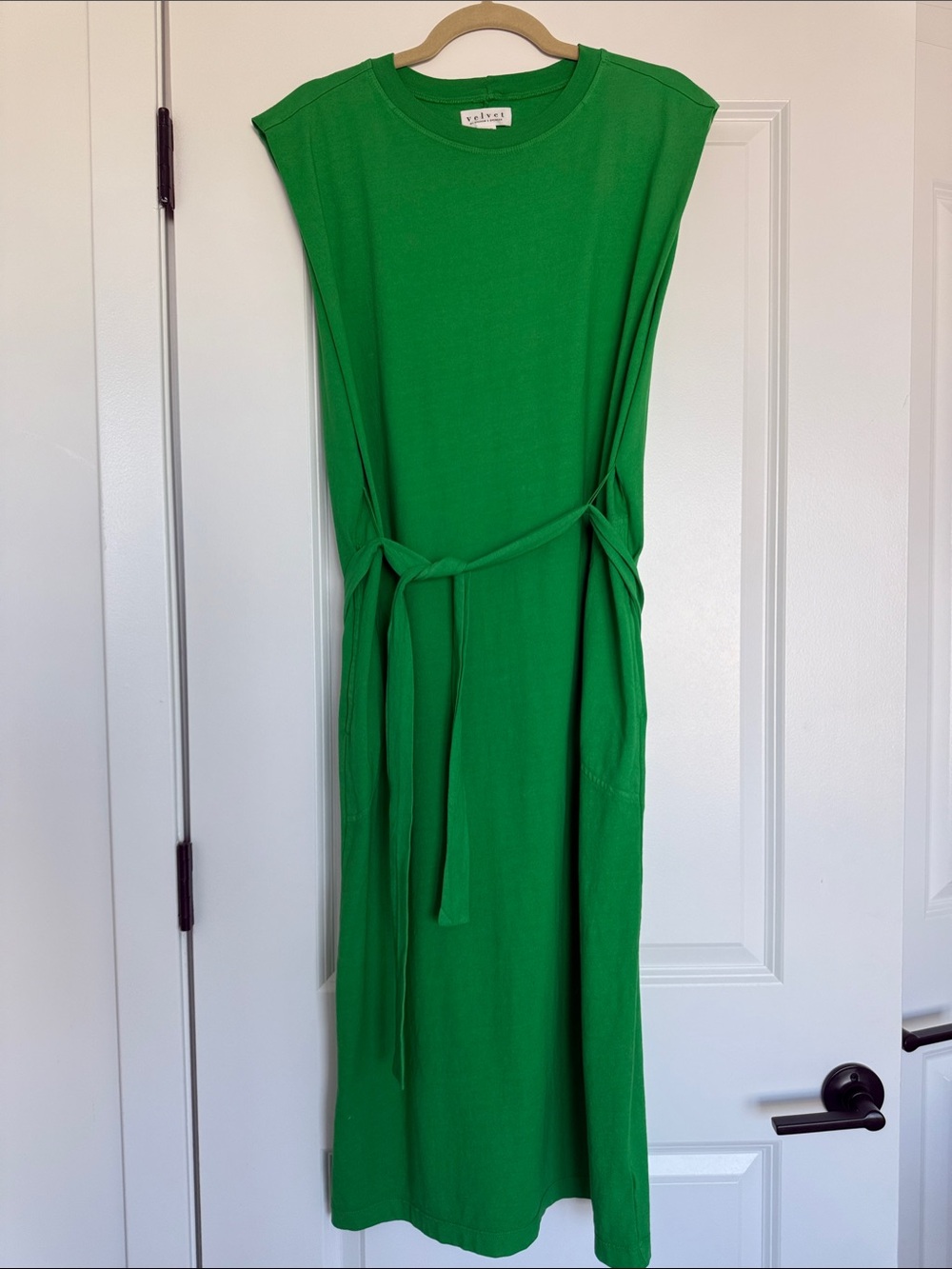 Velvet Bright Green Sleeveless Tie-Accent Tank Dress with pockets